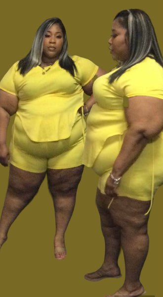 Plus size two piece short set (Curvy in yellow )