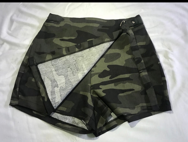 🚨 Sale Army fatigue Shorts (Camo skort)